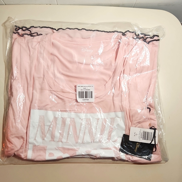 ❤️NWT VINTAGE TORRID TOP - MINNIE MICKEY MOUSE SUPER SOFT SHORT SLEEVE SLEEP TEE - Picture 4 of 14
